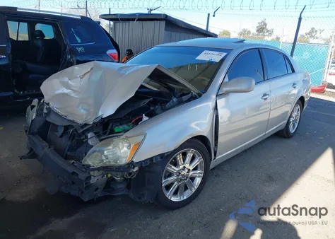 2006 Toyota Avalon Limited z USA, uszkodzony, nr VIN 4T1BK36B16U125406